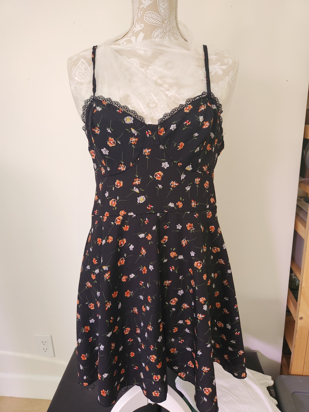 SHEIN Black Floral Spaghetti Strap Romper